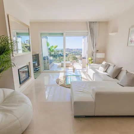 Beautiful Apartment Amazing Views And Pool Apartment