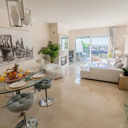 Beautiful Apartment Amazing Views And Pool *