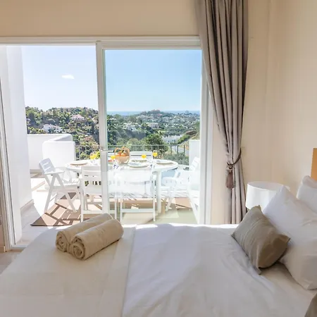 Apartment Beautiful Apartment Amazing Views And Pool *