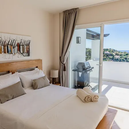 Beautiful Apartment Amazing Views And Pool Apartment Malaga